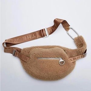 The Arrivals Koda Shearling Pack